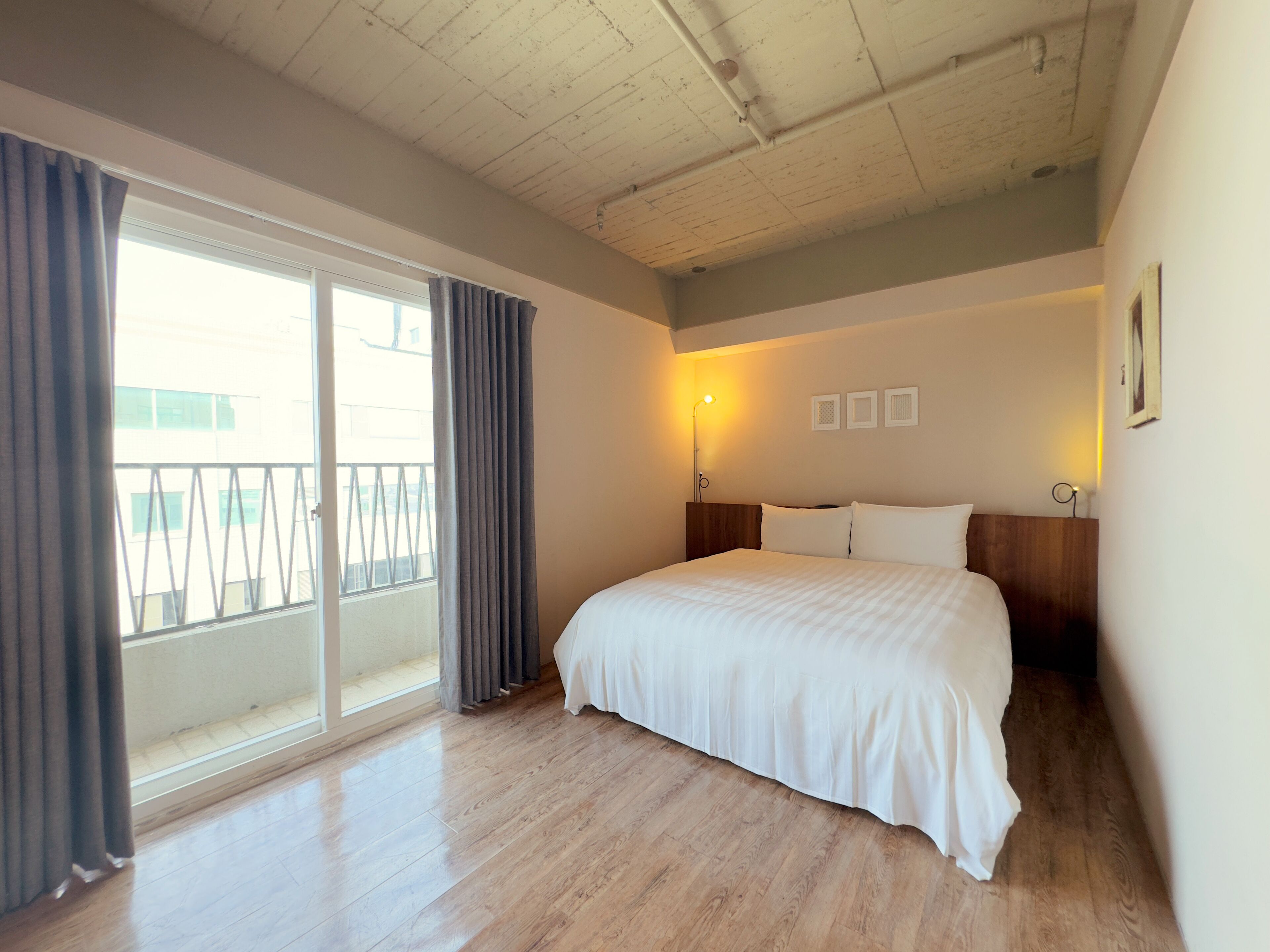 executive double room | 1 bedroom, desk, laptop workspace, blackout curtains