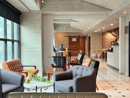 路徒行旅 台南成大馆