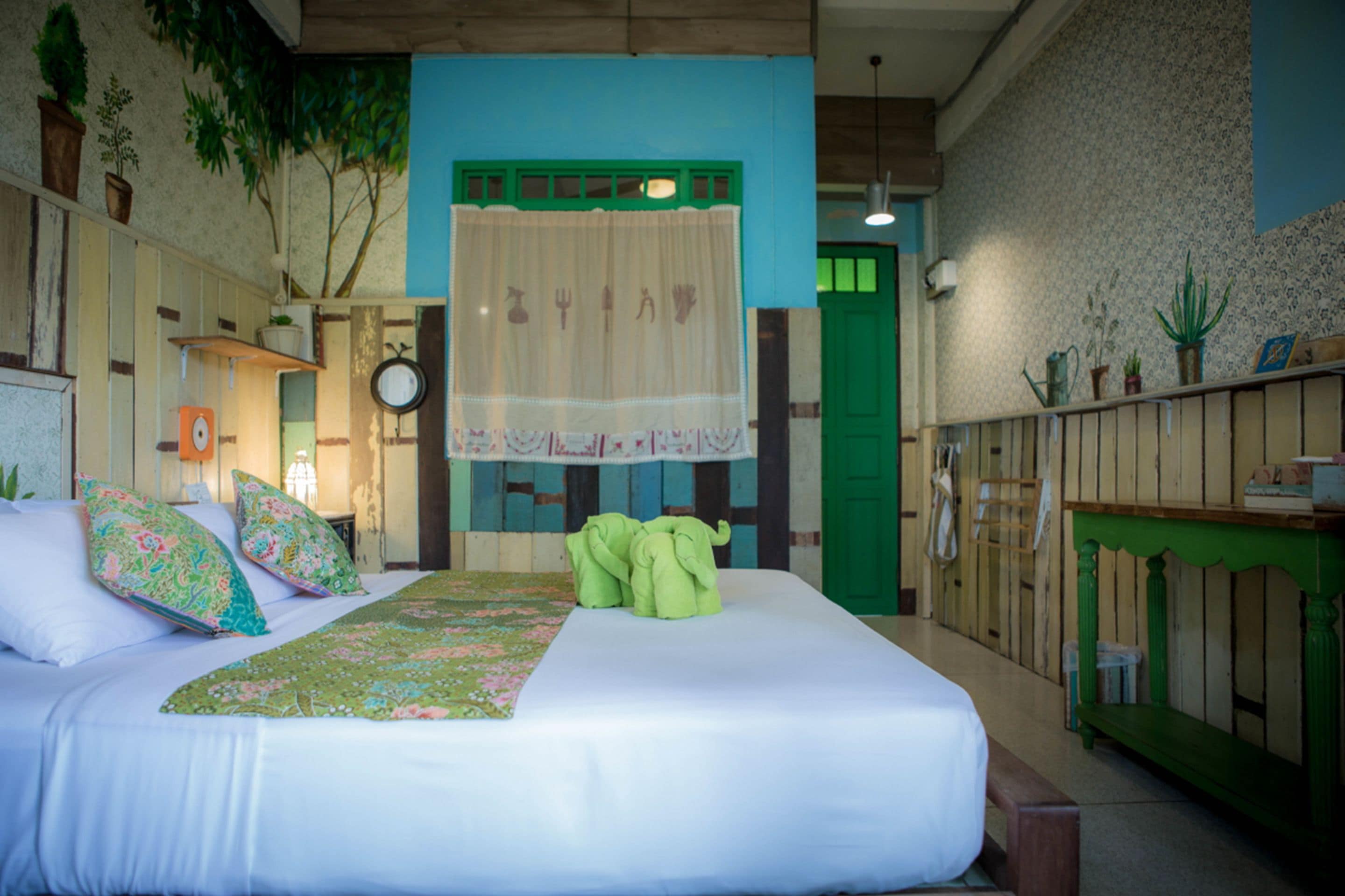 individually decorated, individually furnished, free wifi, bed sheets