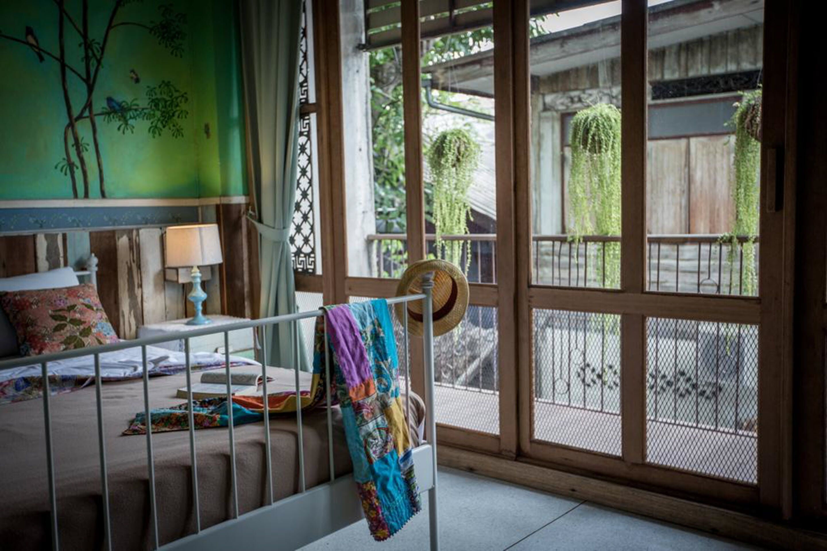 individually decorated, individually furnished, free wifi, bed sheets