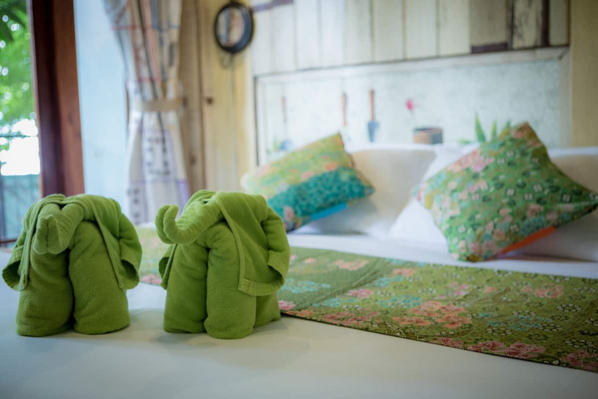 Decoración personalizada, muebles diferentes y wifi gratis
