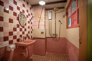Bathroom - Phranakorn Nornlen Hotel (Bangkok)