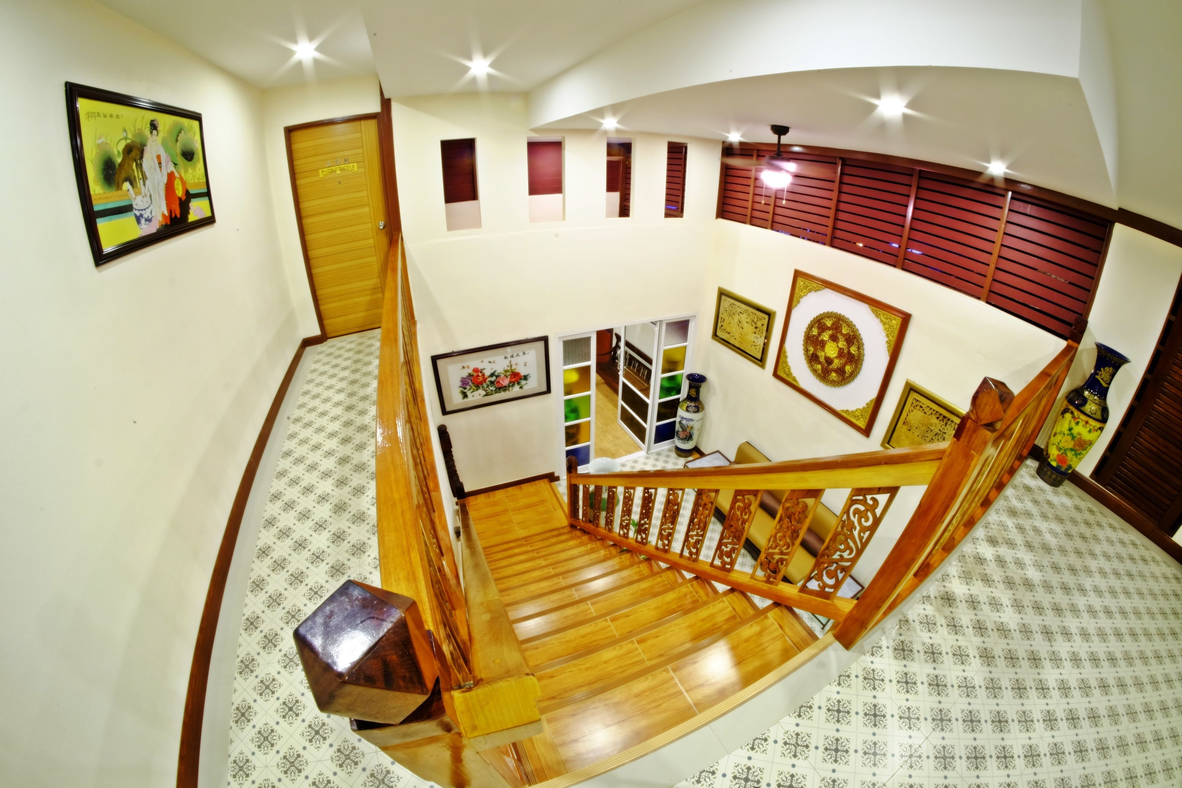 superior room | in-room safe, desk, iron/ironing board, free wifi