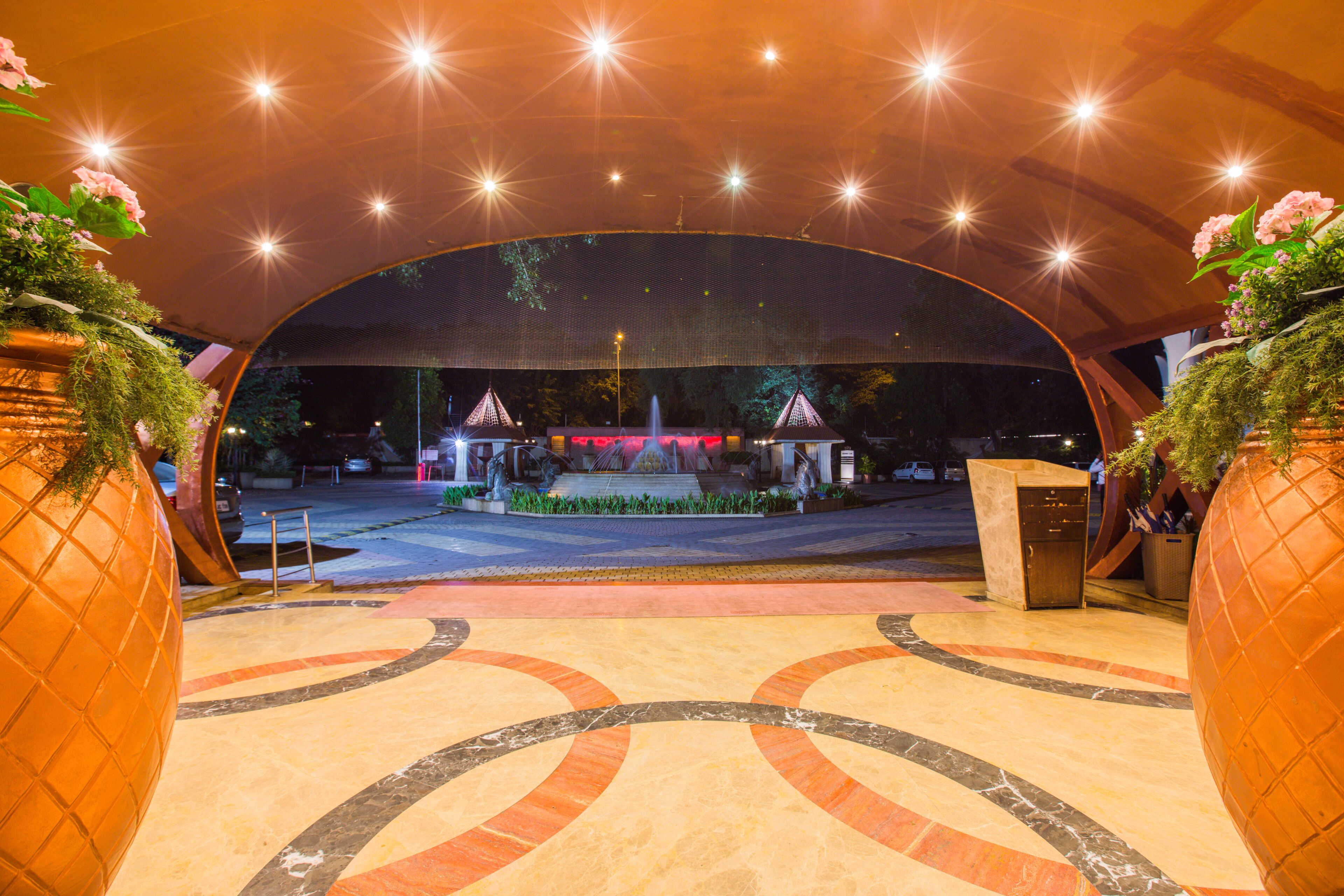 숙박 시설 입구