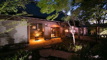 Front of property - evening/night