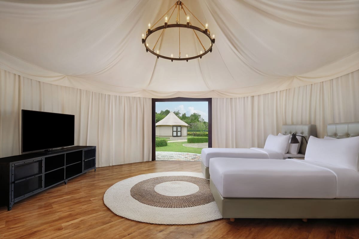 tent, 2 single beds, non smoking, garden view | 1 bedroom, minibar, in-room safe, desk