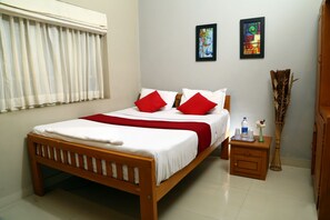 Appartement Familial, 2 chambres | 1 chambre, bureau, lits pliants/supplémentaires, Wi-Fi gratuit