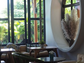 Reception - The Luna Hostel (Sa Khu)