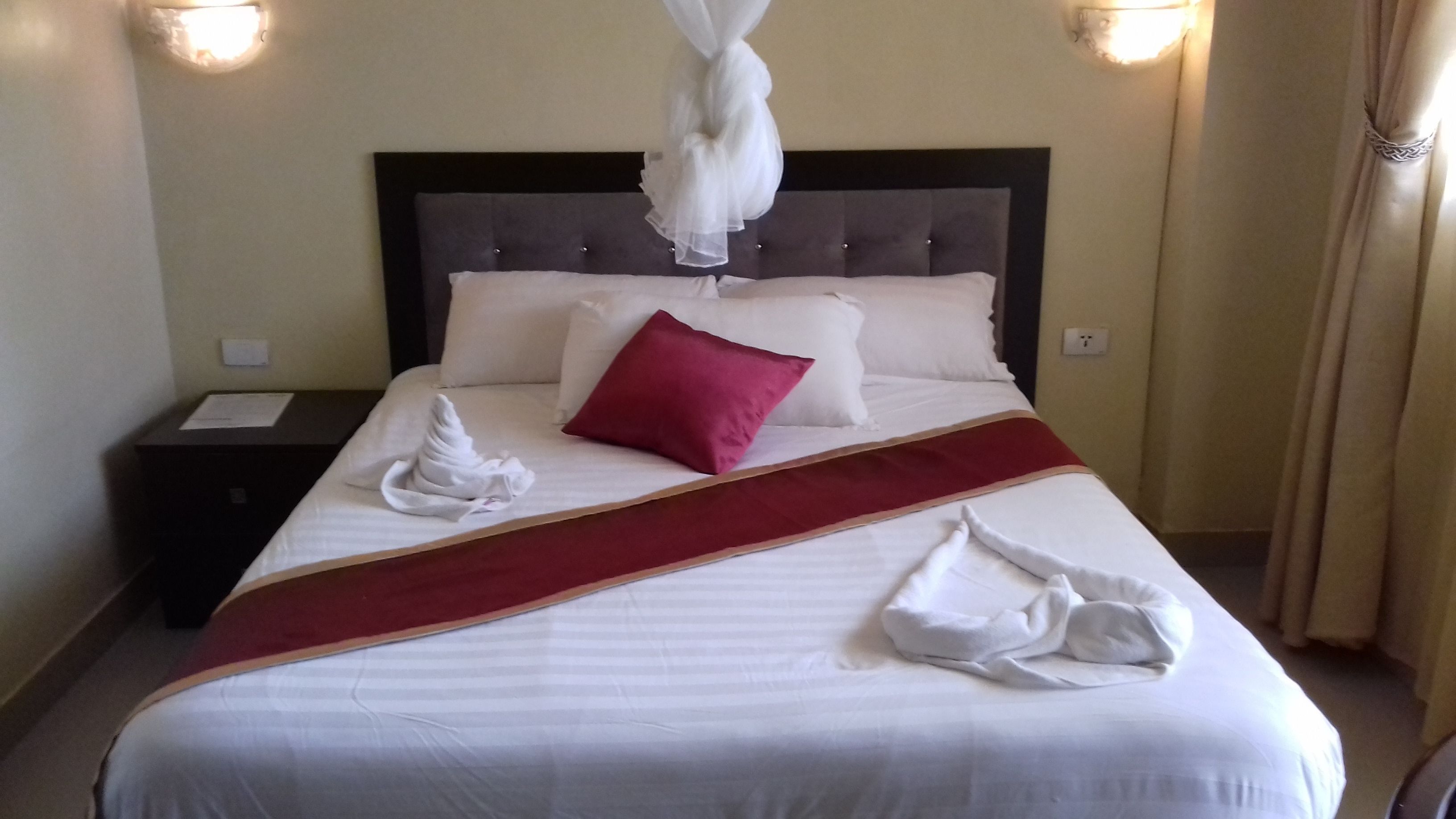 minibar, in-room safe, desk, iron/ironing board