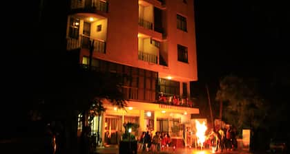 Lake Mark Hotel