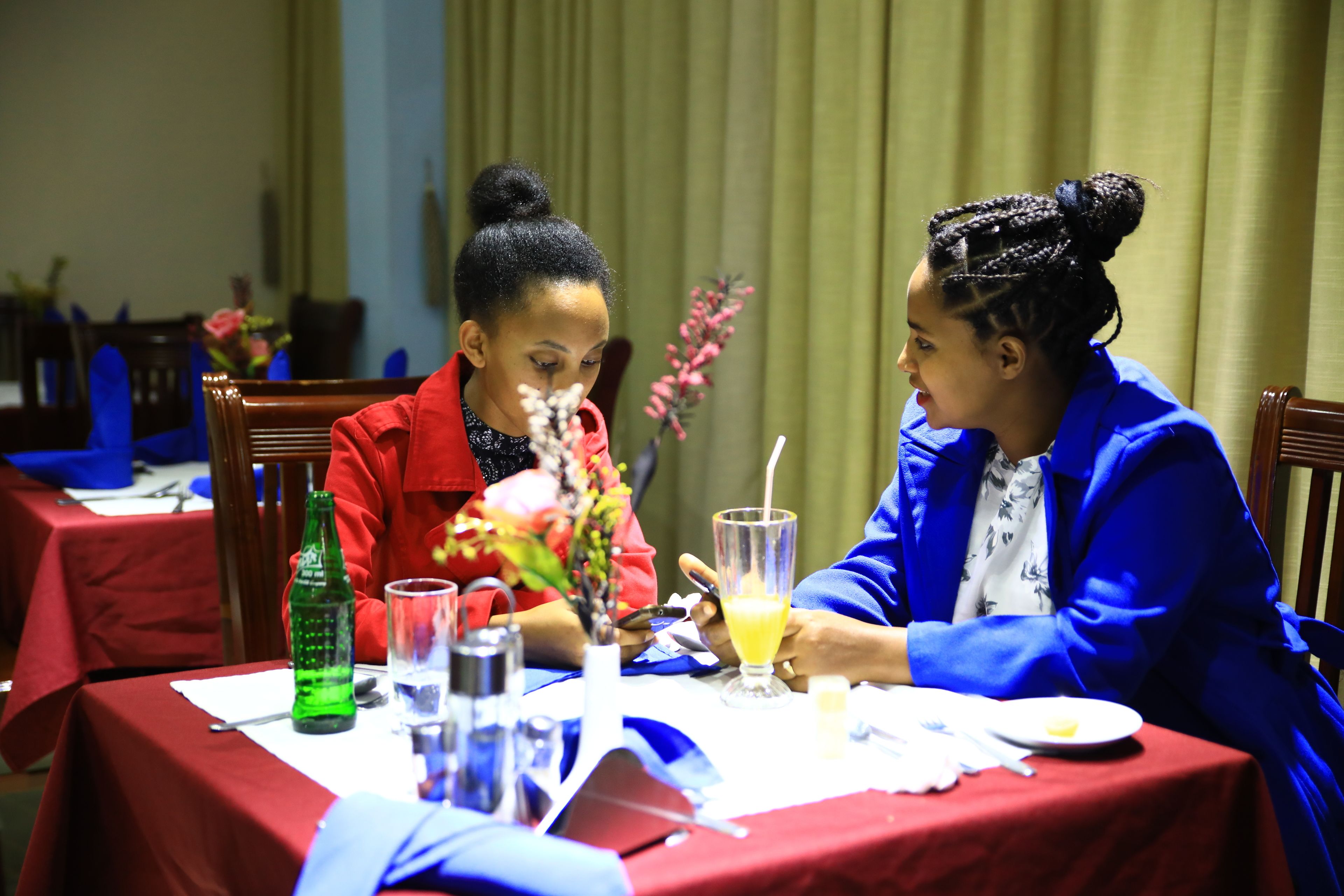 breakfast, lunch, dinner served; international cuisine