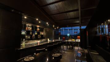 Poolside bar
