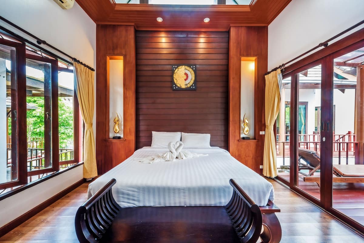 Grand-Suite, Kochnische, Poolblick