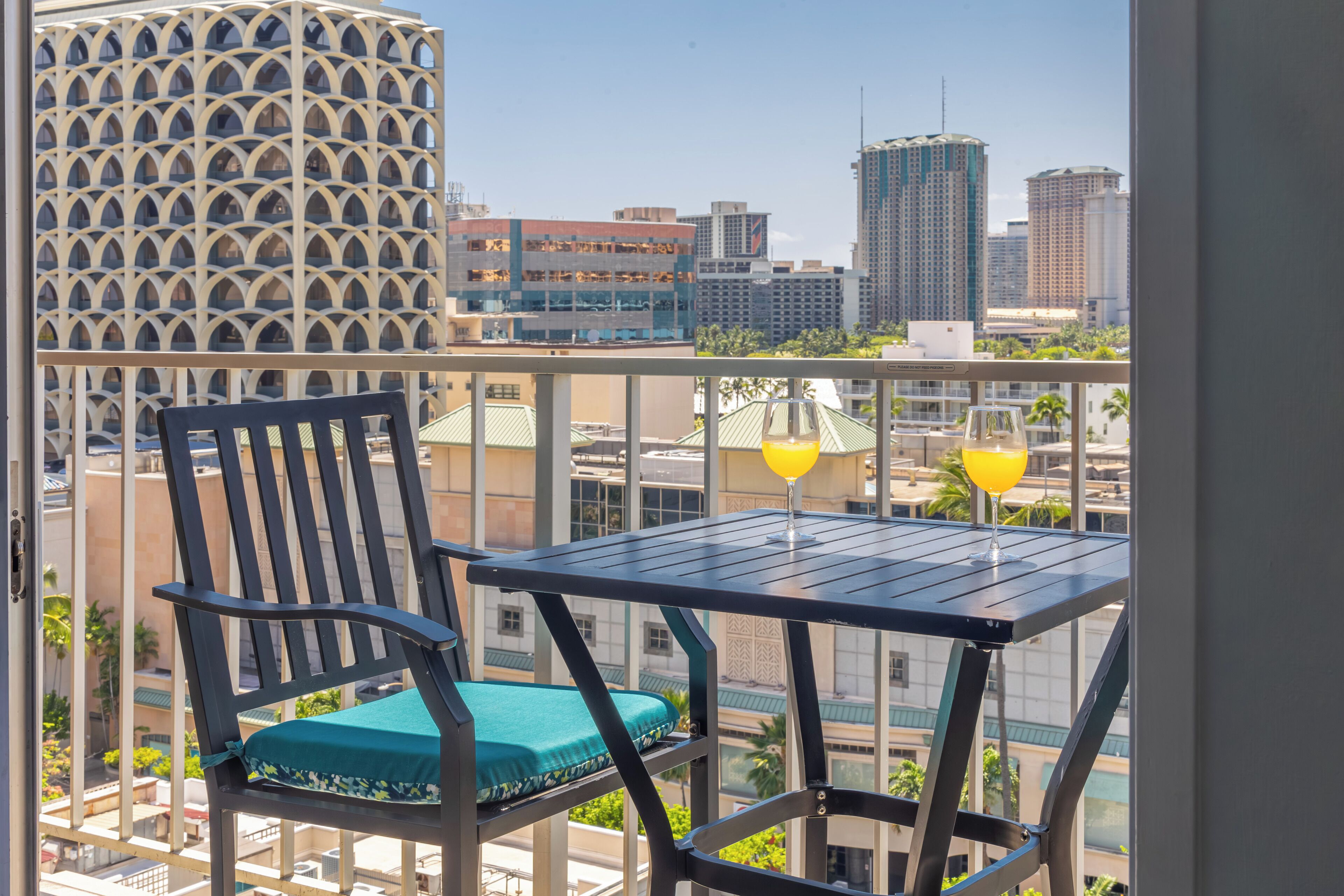 #1106 - The Bahama Studio with Full Kitchen | Terrace/patio