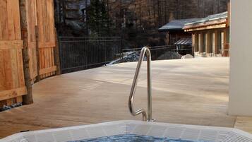 Kolam renang terbuka