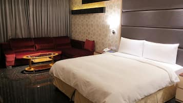 Premium bedding, minibar, in-room safe, desk