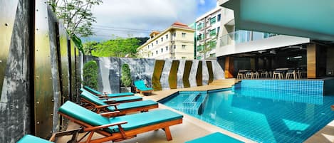 Sun deck