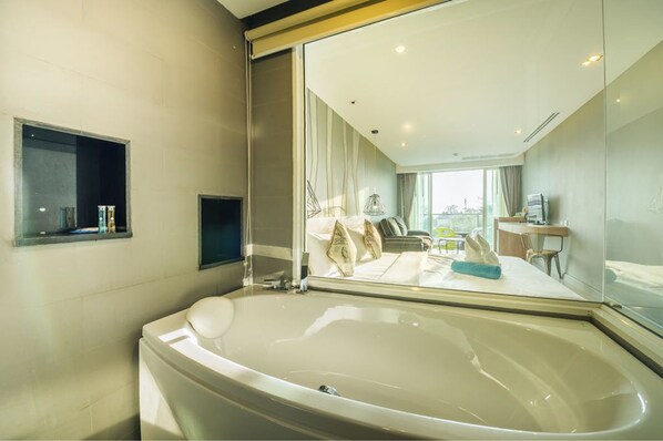 Estudio de lujo | Tina profunda