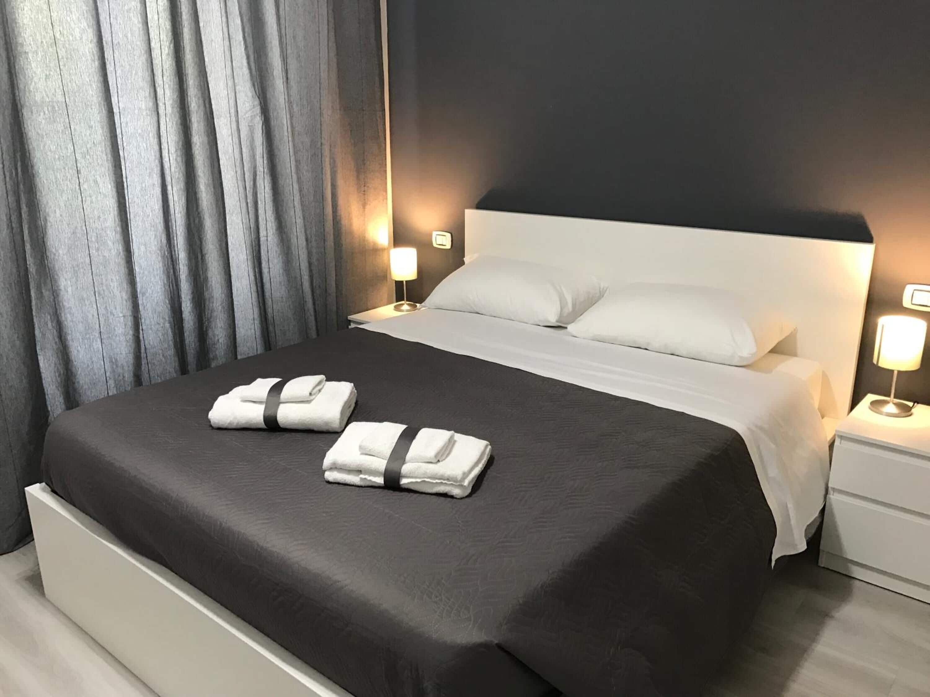 Desk, cots/infant beds, free WiFi, bed sheets