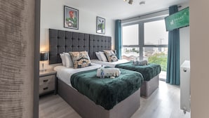 Superior Apartment, 2 Bedrooms, City View -  Smart Apartments - Atlantic Mansions (Southampton)