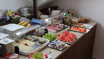 Desayuno buffet todos los días (con cargo)