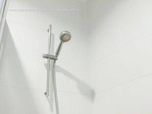 Douche de la salle de bain