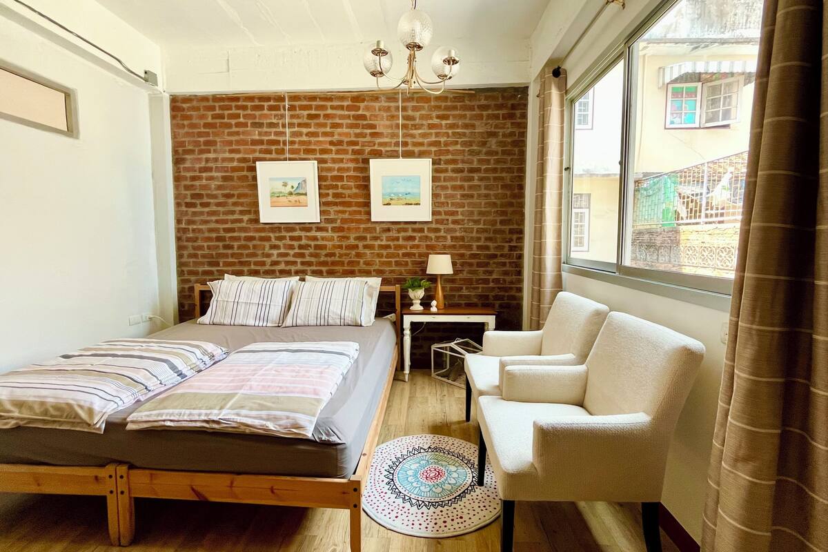 Superior Double Room (4-Vintage)