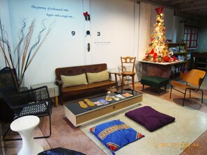 Lobby sitting area - Winnine Cozy Home (Bangkok)