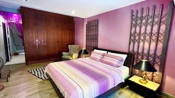 Deluxe Double Room (3-Gothic)