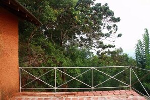 Luxe chalet | Uitzicht vanuit de kamer