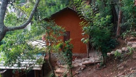 ChalƩ superluxo | Escrivaninha, Wi-Fi de cortesia