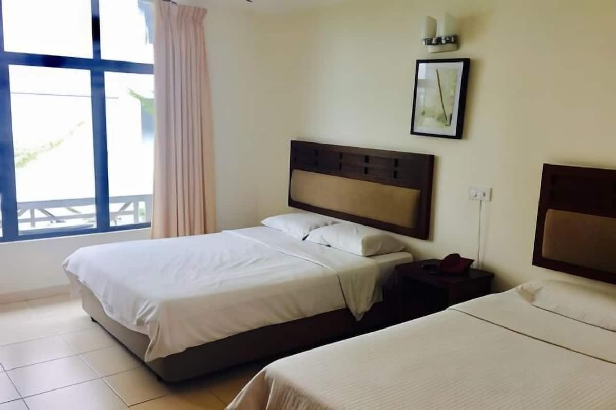 Desk, iron/ironing board, free WiFi