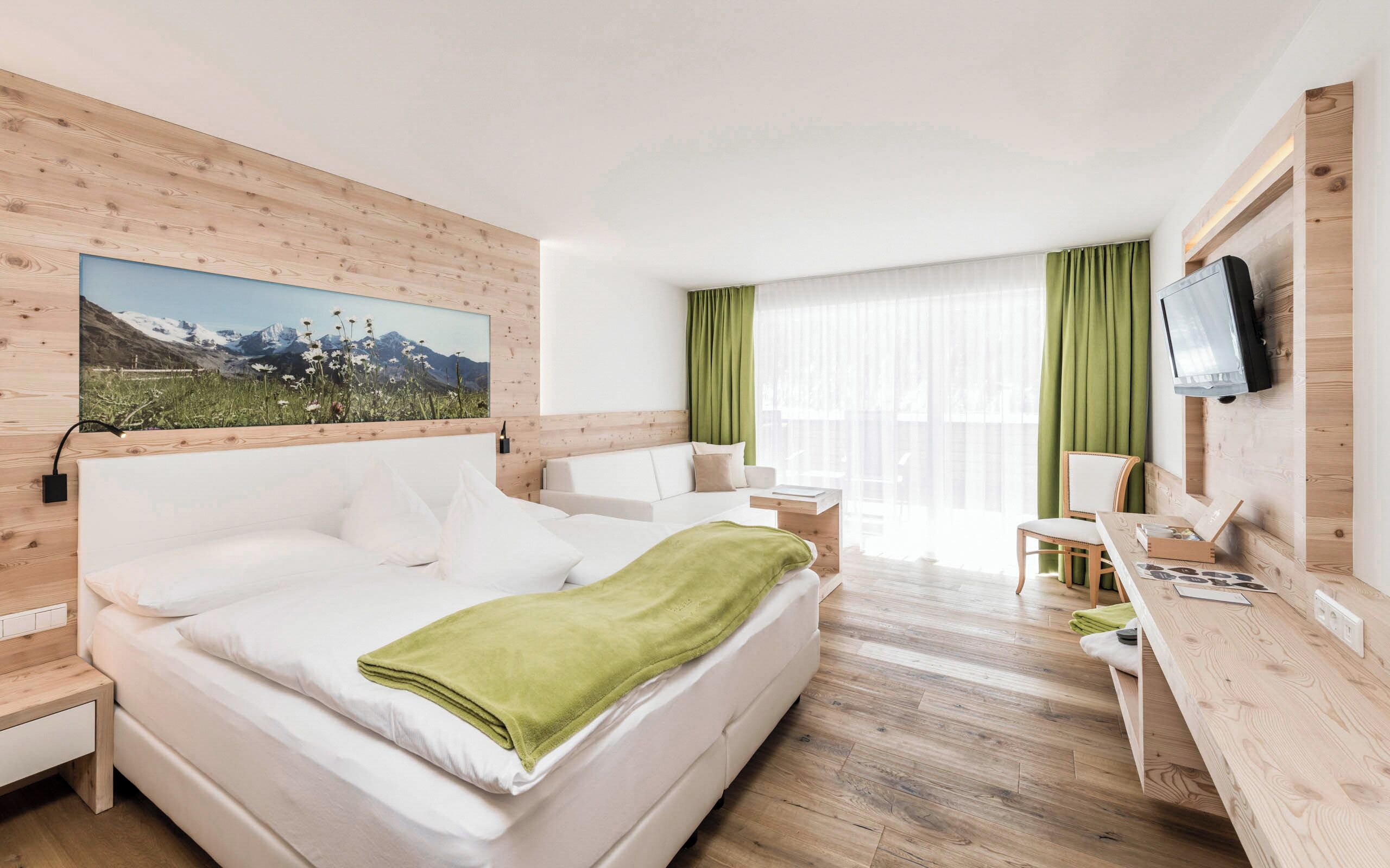 Paradies Pure Zimmer | Een kluis op de kamer, individueel gedecoreerd, individueel gemeubileerd