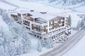 Exterior - MyPARADIES (Stelvio)