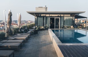 Outdoor pool, pool loungers