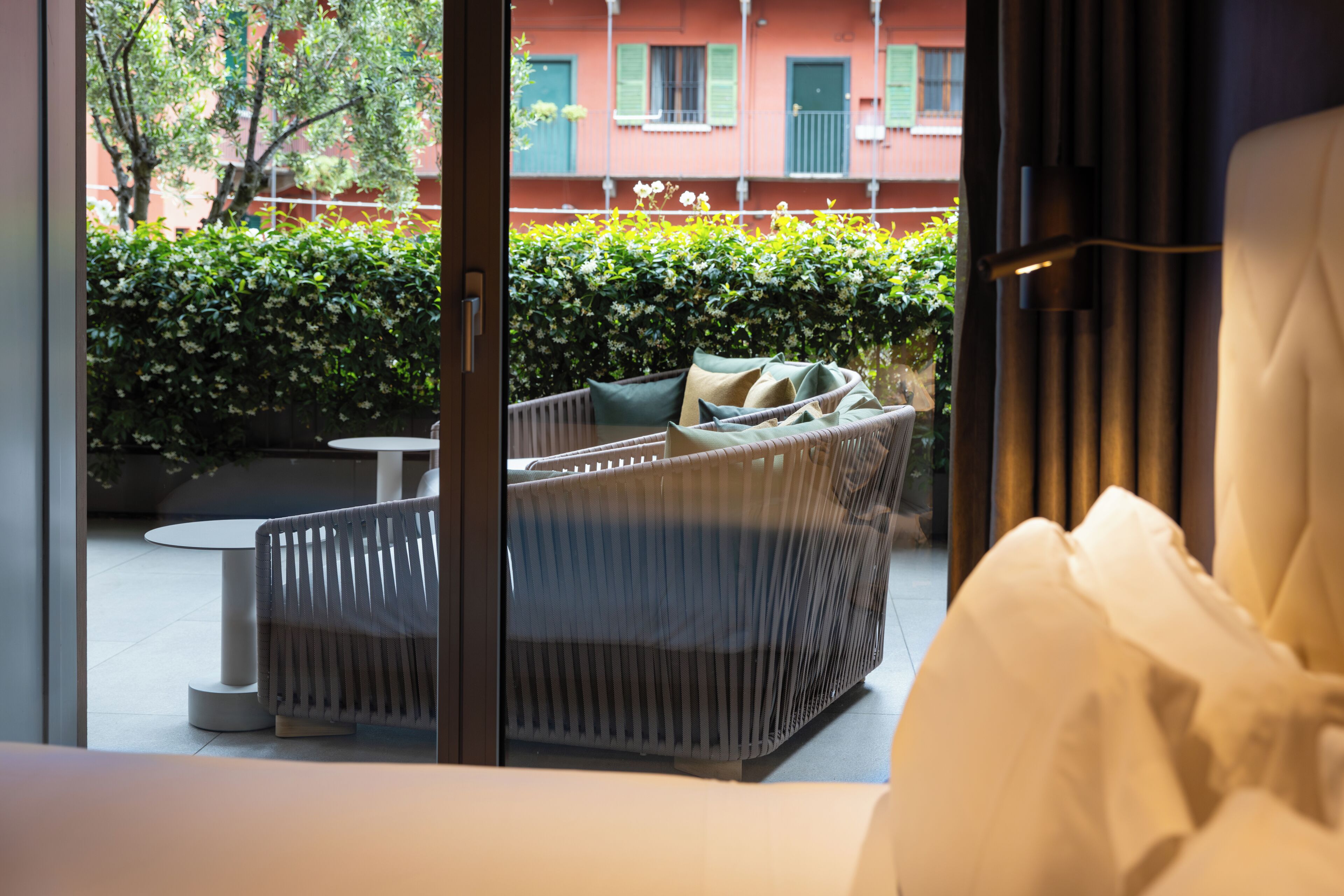 junior suite, terrace | premium bedding, minibar, in-room safe, desk