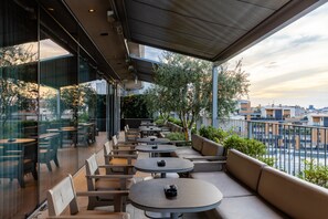 Rooftop terrace - Hotel Viu Milan, a Member of Design Hotels (Milan)