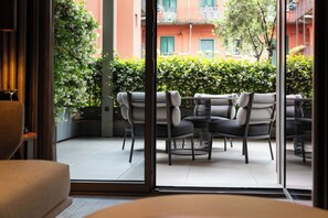 Terrace/patio - Hotel Viu Milan, a Member of Design Hotels (Milan)