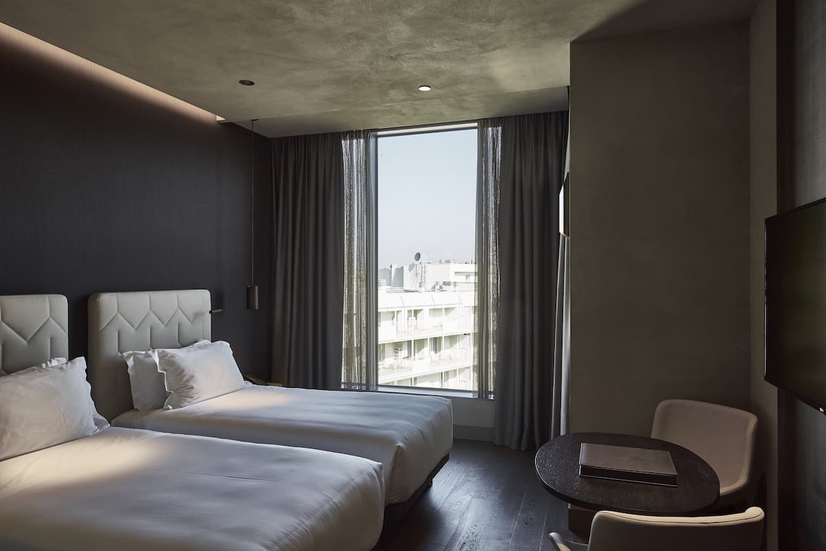 Premium bedding, minibar, in-room safe, desk