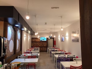 Free daily buffet breakfast - Hotel Pic Mari (Pas de la Casa)