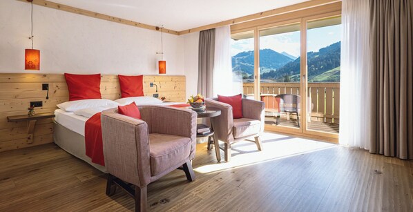Junior-Suite, Balkon, Bergblick