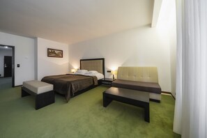 Skrivebord, skrivebord for bærbar PC, blendingsgardiner og lydisolert