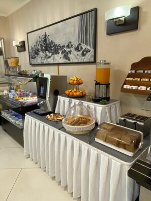 Kontinental frokost hver dag (CZK 200 per person)