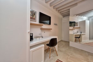 Double Room, City View | Room amenity