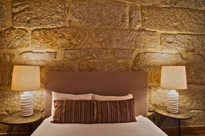 Apartment, 3 Bedrooms | Soundproofing, free WiFi, bed sheets