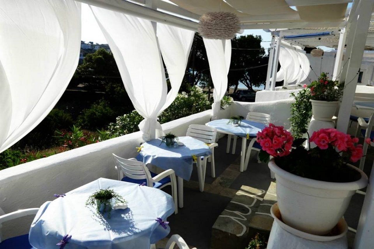 تناول الطعام بالخارج