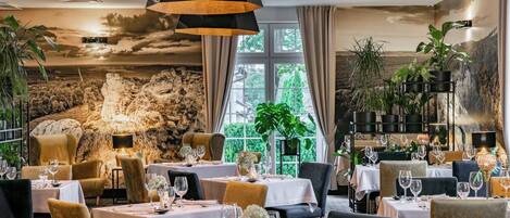 Breakfast, lunch, dinner served; Polish cuisine