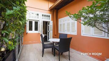 Porch | Terrace/patio