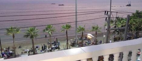 Standard Room with Sea View and Balcony | バルコニー