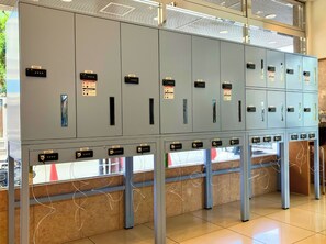 Lockers - Toyoko Inn Aioi Station Shinkansen (Aioi)